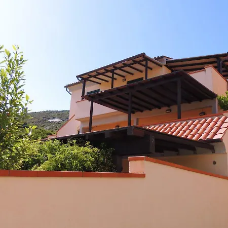 Appartamenti Montecristo E Pianosa Holiday home Seccheto