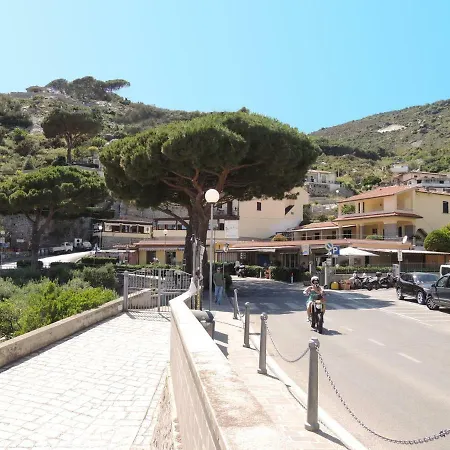 Holiday home Appartamenti Montecristo E Pianosa *