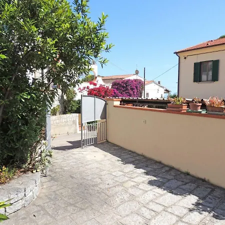Appartamenti Montecristo E Pianosa *